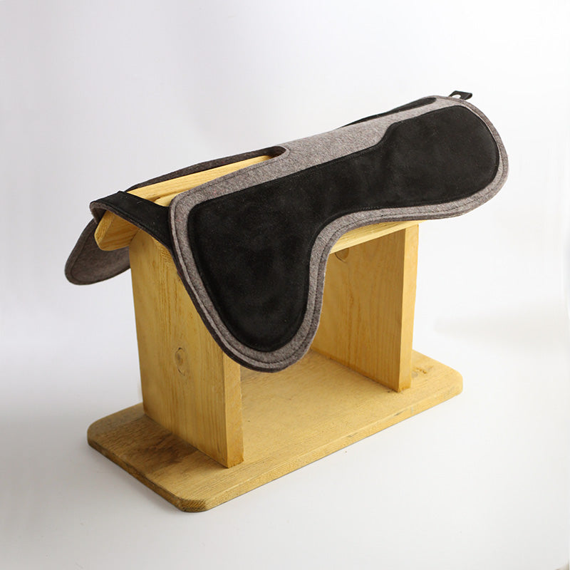 Amortisseur de dos en Feutre – Modèle « Performance Dressage »